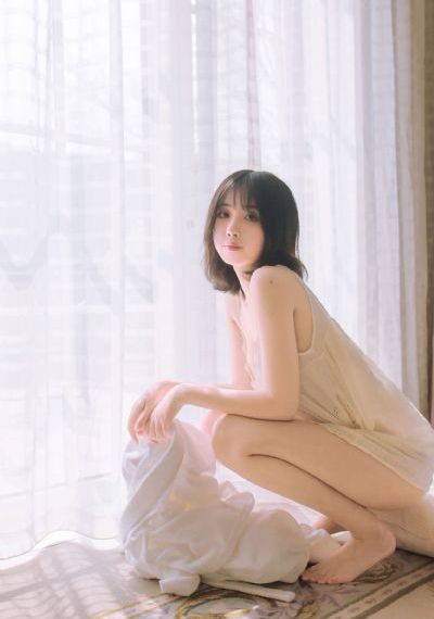 北京地铁两女子扯发互殴