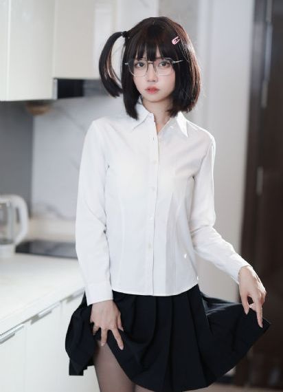 色翁荡熄又大又硬又粗又动态图