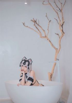 色戒吃奶未删减版